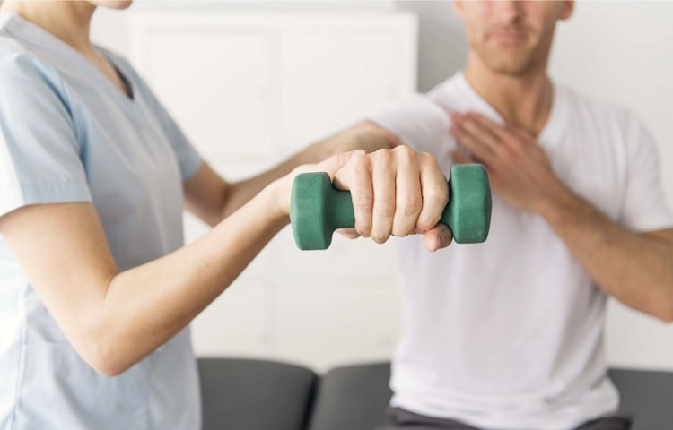 فیزیوتراپی برای پارگی تاندون شانه